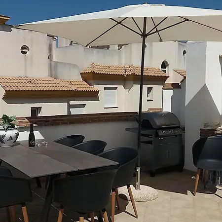 Great Townhouse 400m From The Benalmádena